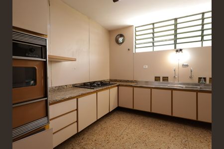 Casa à venda com 734m², 5 quartos e 4 vagasCozinha