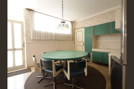 Casa à venda com 734m², 5 quartos e 4 vagasCopa