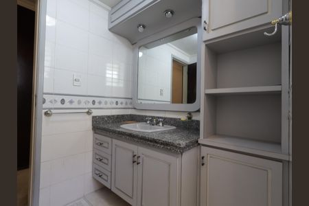 Casa à venda com 734m², 5 quartos e 4 vagasBanheiro