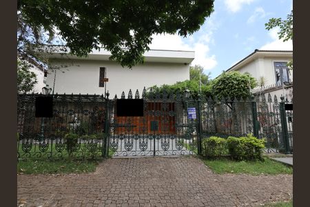 Casa à venda com 734m², 5 quartos e 4 vagasPlaca