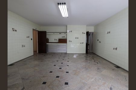 Casa à venda com 734m², 5 quartos e 4 vagasGaragem