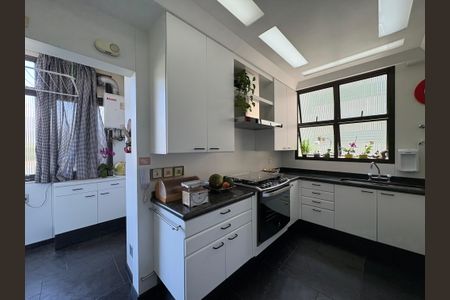 Apartamento à venda com 230m², 3 quartos e 1 vagaCozinha