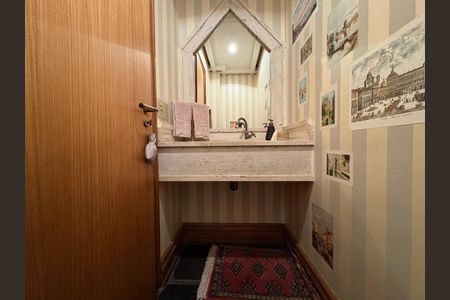 Apartamento à venda com 230m², 3 quartos e 1 vagaLavabo