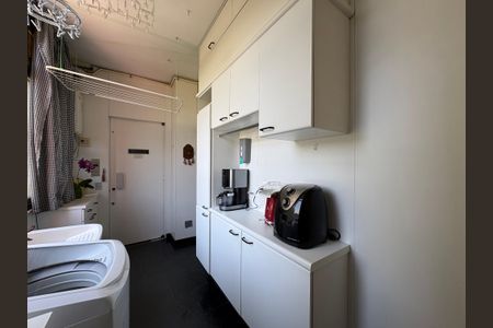 Apartamento à venda com 230m², 3 quartos e 1 vagaÁrea de Serviço