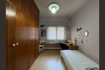 Apartamento à venda com 230m², 3 quartos e 1 vagaQuarto 2