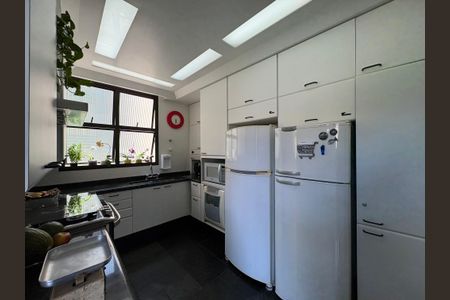 Apartamento à venda com 230m², 3 quartos e 1 vagaCozinha