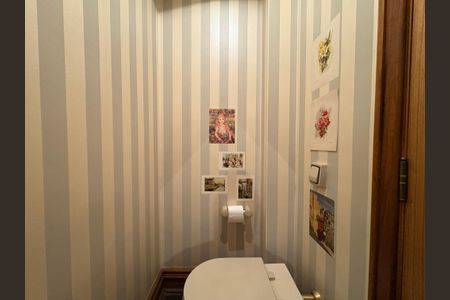 Apartamento à venda com 230m², 3 quartos e 1 vagaLavabo