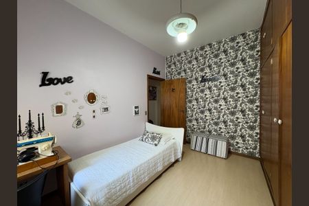 Apartamento à venda com 230m², 3 quartos e 1 vagaQuarto 2