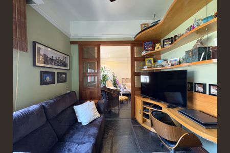 Apartamento à venda com 230m², 3 quartos e 1 vagaEscritório