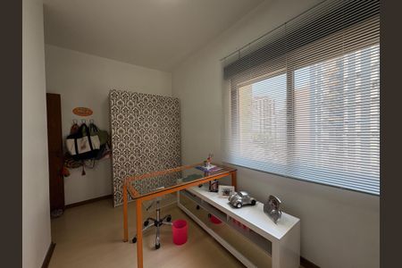 Apartamento à venda com 230m², 3 quartos e 1 vagaQuarto 1