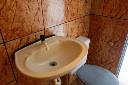 Casa para alugar com 58m², 1 quarto e sem vaga Casa para alugar com 58m², 1 quarto e sem vagaBanheiro Social