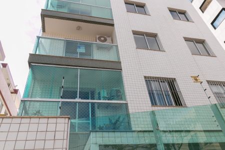 Apartamento para alugar com 97m², 3 quartos e 2 vagas Apartamento para alugar com 97m², 3 quartos e 2 vagasPlaca