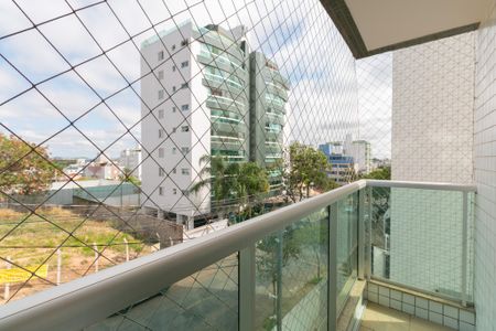 Apartamento para alugar com 97m², 3 quartos e 2 vagas Apartamento para alugar com 97m², 3 quartos e 2 vagasSacada Suíte