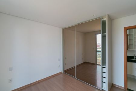 Apartamento para alugar com 97m², 3 quartos e 2 vagas Apartamento para alugar com 97m², 3 quartos e 2 vagasSuíte