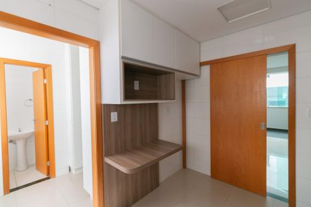Apartamento para alugar com 97m², 3 quartos e 2 vagas Apartamento para alugar com 97m², 3 quartos e 2 vagasCozinha