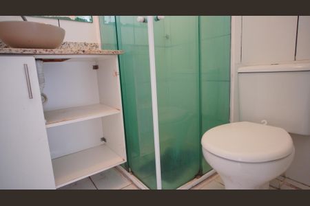 Apartamento à venda com 50m², 2 quartos e sem vaga Apartamento à venda com 50m², 2 quartos e sem vagaBanheiro