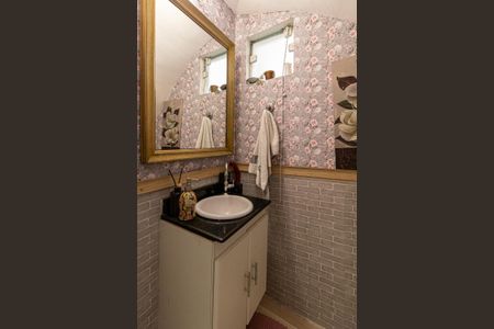 Casa à venda com 257m², 3 quartos e 4 vagasLavabo