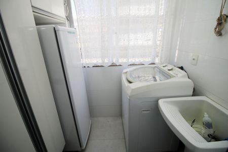 Apartamento à venda com 60m², 2 quartos e 1 vagaÁrea de Serviço