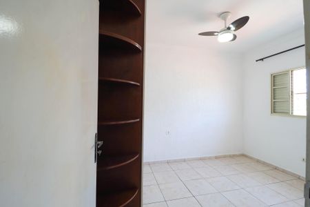 Casa para alugar com 150m², 2 quartos e 3 vagas Casa para alugar com 150m², 2 quartos e 3 vagasSuíte