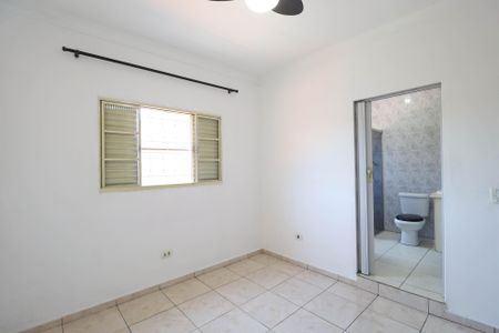 Casa para alugar com 150m², 2 quartos e 3 vagas Casa para alugar com 150m², 2 quartos e 3 vagasSuíte