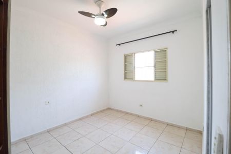 Casa para alugar com 150m², 2 quartos e 3 vagas Casa para alugar com 150m², 2 quartos e 3 vagasSuíte