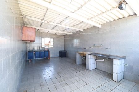 Casa para alugar com 150m², 2 quartos e 3 vagas Casa para alugar com 150m², 2 quartos e 3 vagasÁrea de Serviço