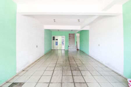 Casa para alugar com 150m², 2 quartos e 3 vagas Casa para alugar com 150m², 2 quartos e 3 vagasGaragem