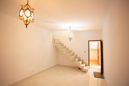 SALA de casa para alugar com 3 quartos, 200m² em Vila Piaui, São Paulo