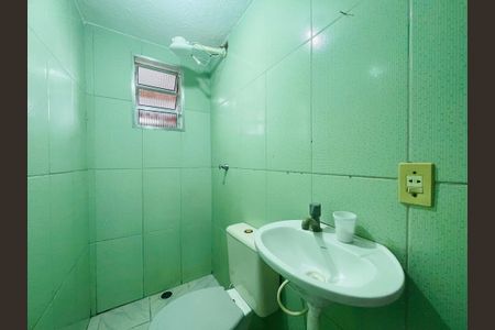 Casa à venda com 220m², 7 quartos e 2 vagas Casa à venda com 220m², 7 quartos e 2 vagasBanheiro 2