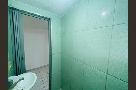 Casa à venda com 220m², 7 quartos e 2 vagas Casa à venda com 220m², 7 quartos e 2 vagasBanheiro 2