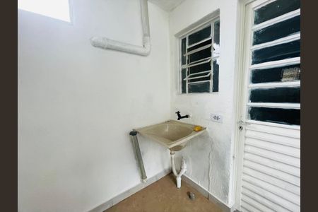 Casa à venda com 220m², 7 quartos e 2 vagas Casa à venda com 220m², 7 quartos e 2 vagasÁrea de Serviço 2