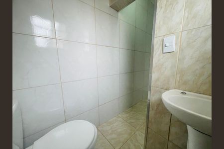 Casa à venda com 220m², 7 quartos e 2 vagas Casa à venda com 220m², 7 quartos e 2 vagasBanheiro 1