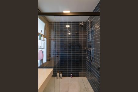 Apartamento à venda com 180m², 4 quartos e 2 vagas Apartamento à venda com 180m², 4 quartos e 2 vagasBanheiro da Suíte 3