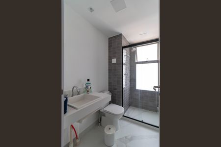 Apartamento à venda com 180m², 4 quartos e 2 vagas Apartamento à venda com 180m², 4 quartos e 2 vagasBanheiro da Suíte 2