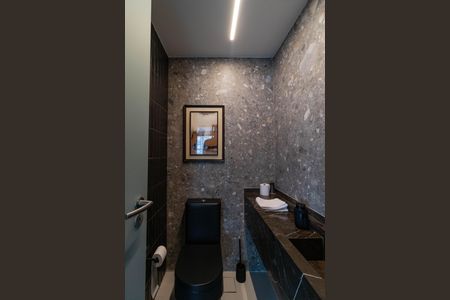 Apartamento à venda com 180m², 4 quartos e 2 vagas Apartamento à venda com 180m², 4 quartos e 2 vagasLavabo