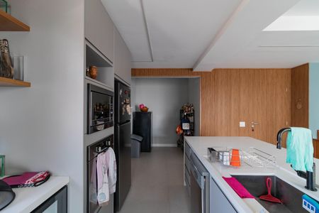 Apartamento à venda com 180m², 4 quartos e 2 vagas Apartamento à venda com 180m², 4 quartos e 2 vagasCozinha