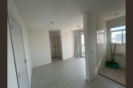Sala de apartamento para alugar com 2 quartos, 44m² em Santo Cristo, Rio de Janeiro