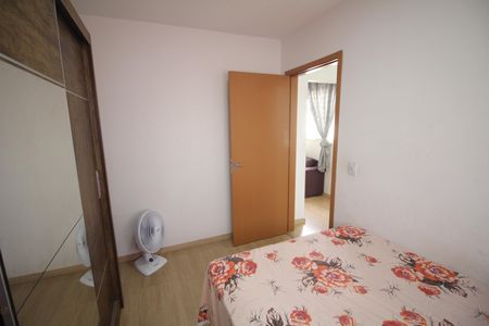 Quarto 2 de apartamento para alugar com 2 quartos, 48m² em Milionários, Belo Horizonte