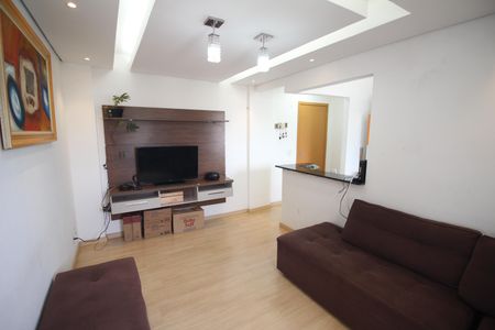 Sala de apartamento para alugar com 2 quartos, 48m² em Milionários, Belo Horizonte