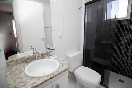 Apartamento para alugar com 52m², 2 quartos e 1 vaga Apartamento para alugar com 52m², 2 quartos e 1 vagaBanheiro