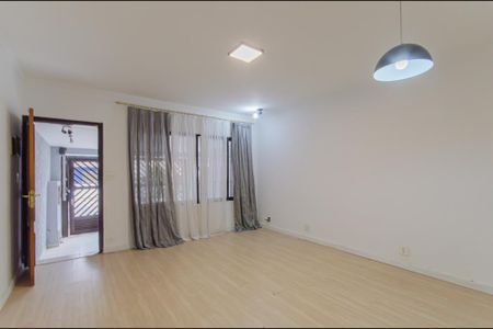 Casa à venda com 250m², 4 quartos e 1 vagaSala