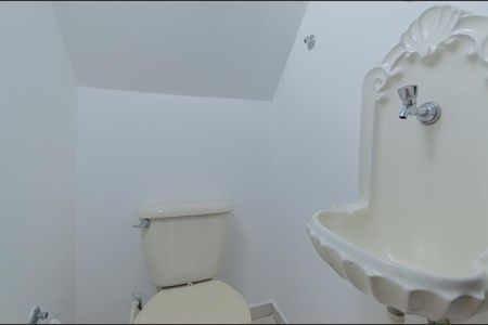 Casa à venda com 250m², 4 quartos e 1 vagaLavabo