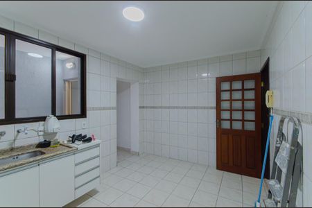 Casa à venda com 250m², 4 quartos e 1 vagaCozinha