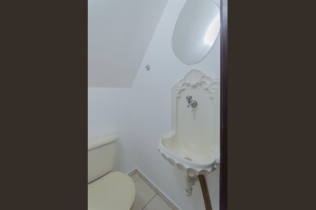 Casa à venda com 250m², 4 quartos e 1 vagaLavabo