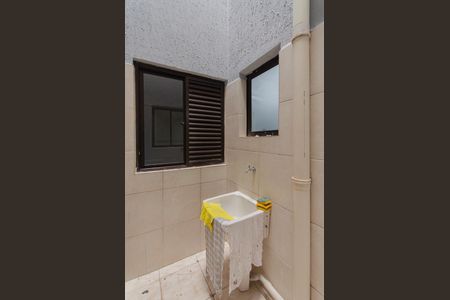 Casa à venda com 250m², 4 quartos e 1 vagaÁrea de Serviço