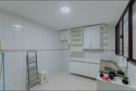 Casa à venda com 250m², 4 quartos e 1 vagaCozinha