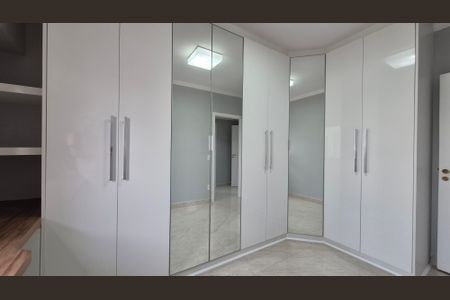 Apartamento à venda com 127m², 3 quartos e 2 vagasQuarto 