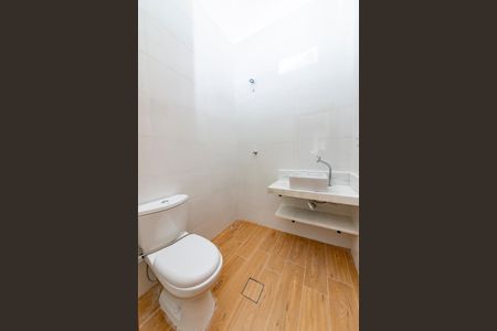 Casa para alugar com 25m², 1 quarto e sem vaga Casa para alugar com 25m², 1 quarto e sem vagaBanheiro da Suíte