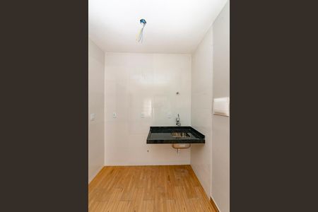 Sala e cozinha de casa para alugar com 1 quarto, 25m² em Alto Caiçaras, Belo Horizonte
