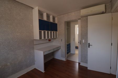 Casa de condomínio para alugar com 210m², 2 quartos e 5 vagasSuíte 